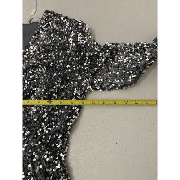 One And Only Sequin Silver Party Dress V Neck Short Fully Lines Stretchy Size XS - Picture 13 of 14